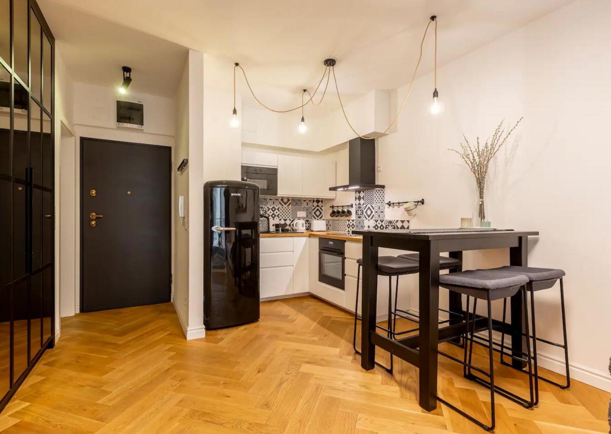 Apartment Romantic At Center With Garage And Rooftop Pool *